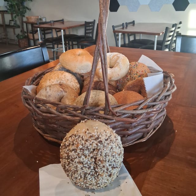 Dozen Bagels.
